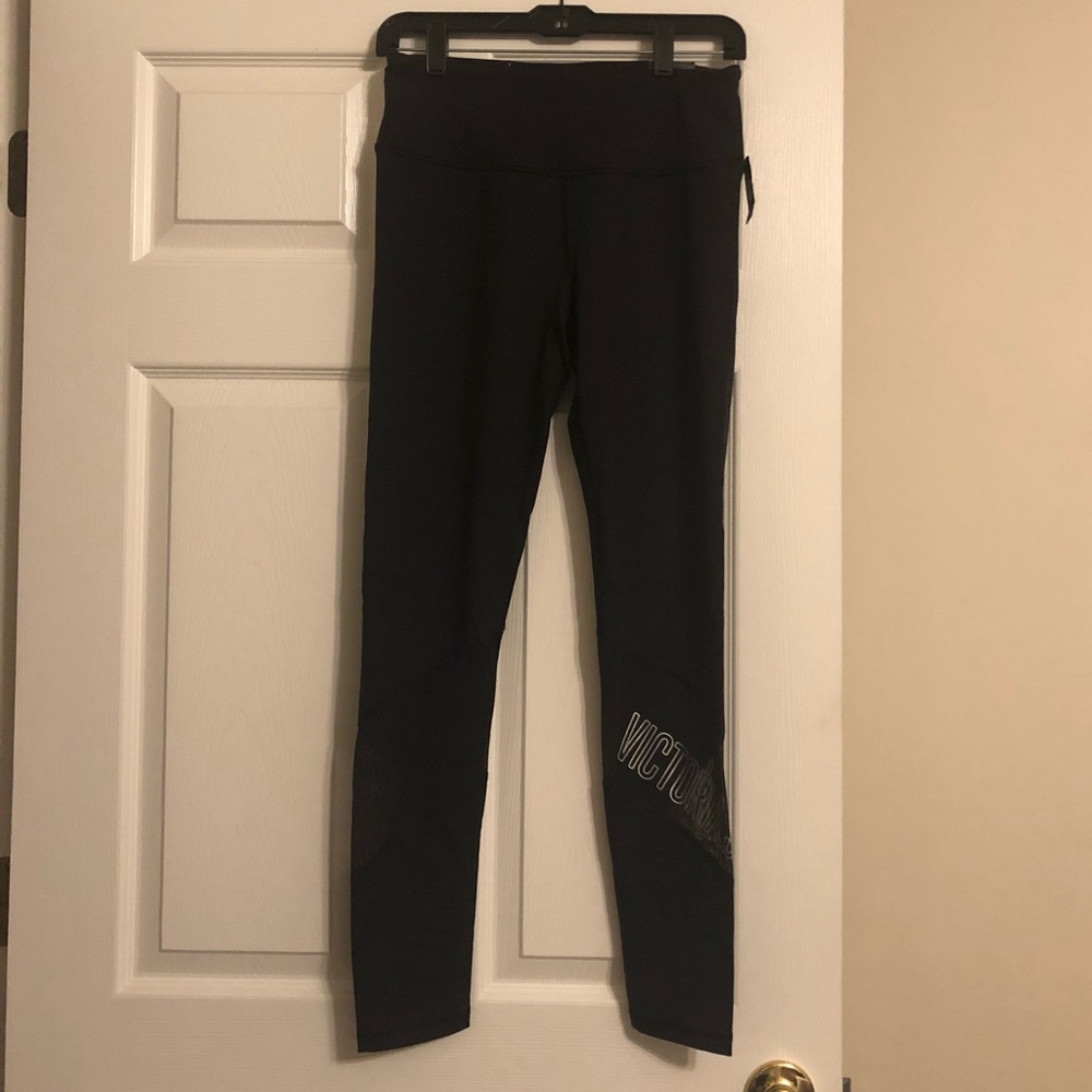 Victoria Secret Sport Knockout Tight NWT medium